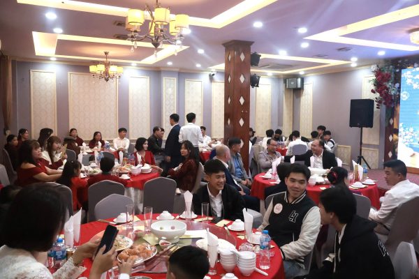 Không gian sự kiện vui vẻ