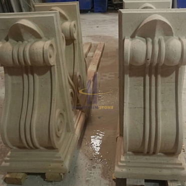 Chi tiết đường nét mềm mại và độ sâu của phôi đá tự nhiên trước khi hoàn thiện bề mặt.