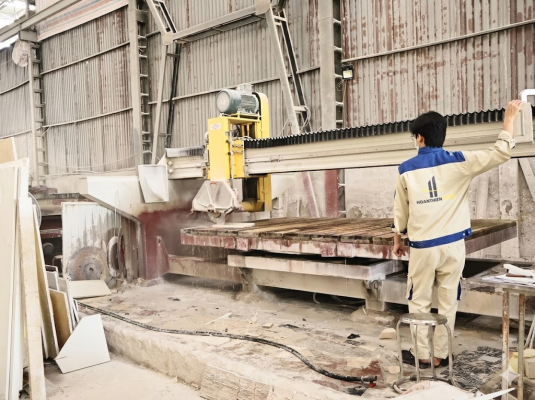 Máy cắt CNC công suất lớn