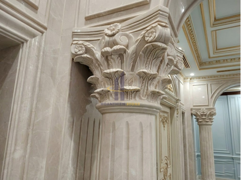 Chi tiết chạm khắc phù điêu đá tự nhiên với độ sắc nét cao, thể hiện tay nghề gia công chuyên sâu.