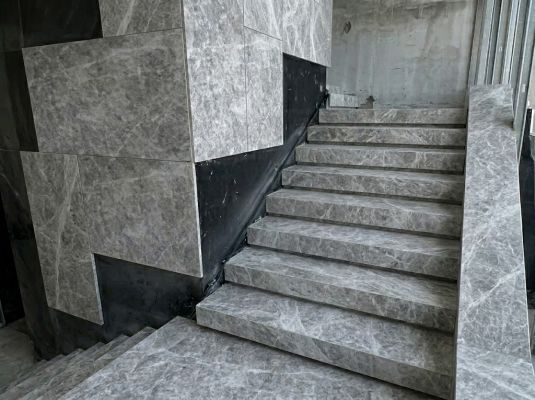 Đá Marble xám ý ốp cầu thang