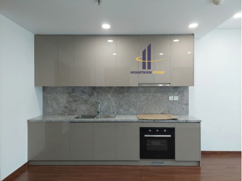 Hệ tủ bếp hiện đại sử dụng đá xám vân mây cao cấp