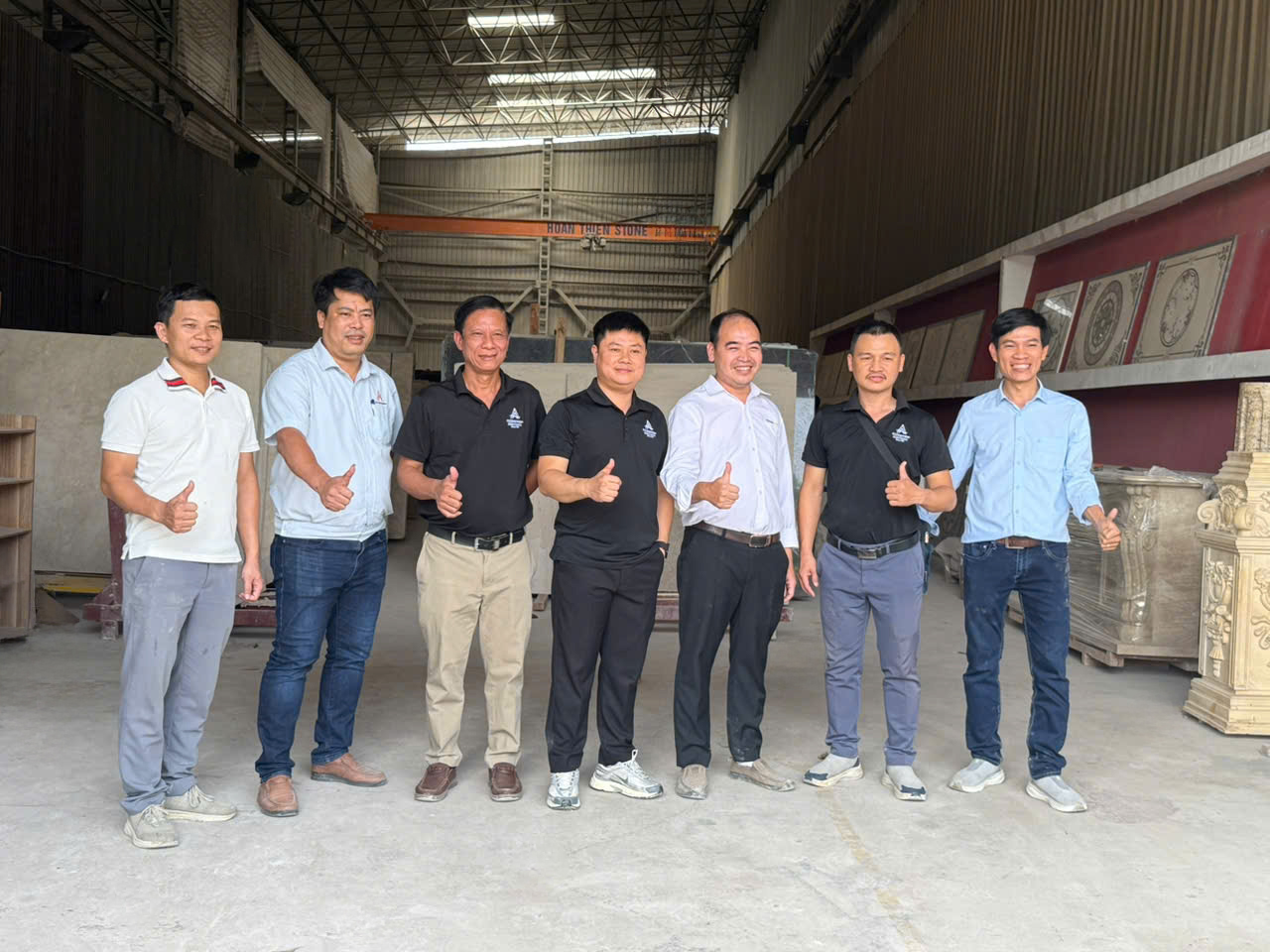 HOANTHIEN STONE đón tiếp công ty nội thất AA tham quan và làm việc tại nhà máy