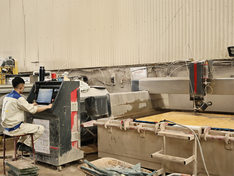 Máy CNC tia nước